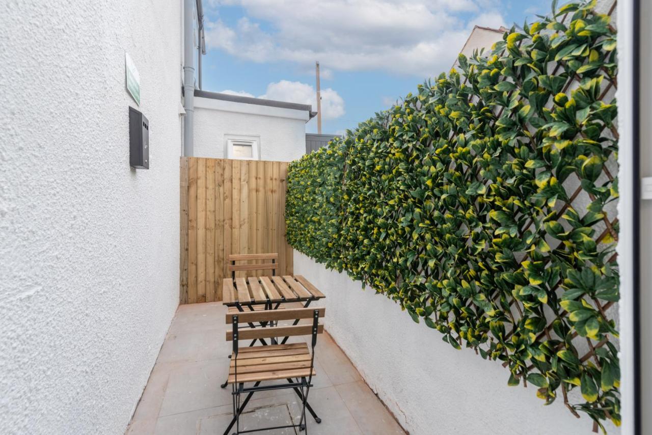 Cardiff Luxe Living Apartments Екстериор снимка